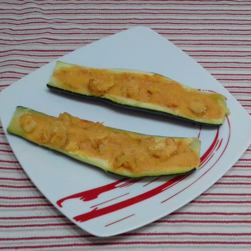 Calabacín relleno con camarones y Salsa Rosa Finta ...