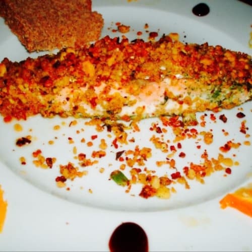 Salmon in herbal crust