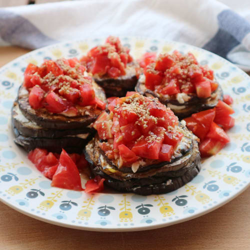 Torres de berenjena, robiola Y Tomates