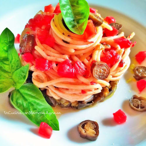 Spaghetti alla Norma en mi camino