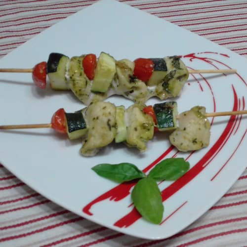 Brocheta de pollo y calabacín Pesto ...