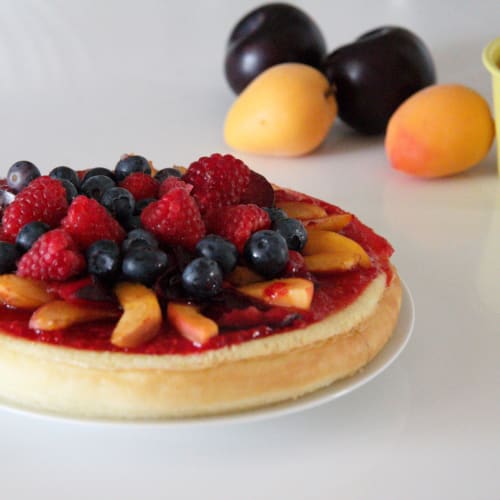 pastel de coco con frutas