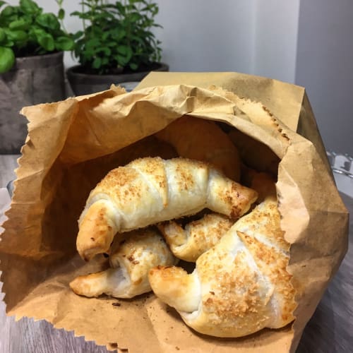 pastelería brioches soplo con la Nutella y coco.