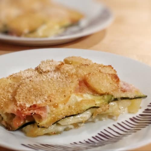 Millefoglie di patate con zucchine, provola e prosciutto cotto