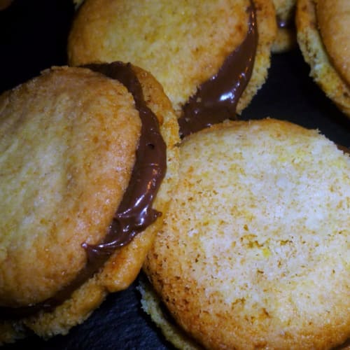 Galletas rellenas con nutella