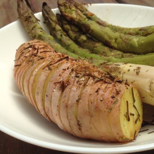 Baked potato with lemon