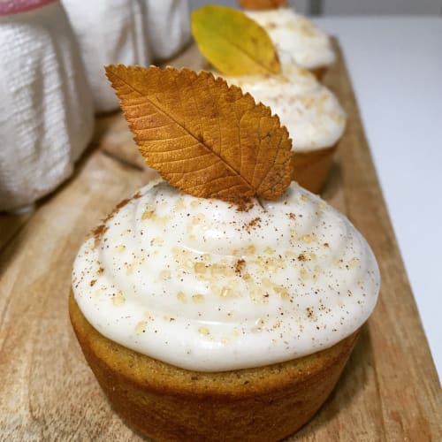 Pumpkin muffins with cinnamon icing