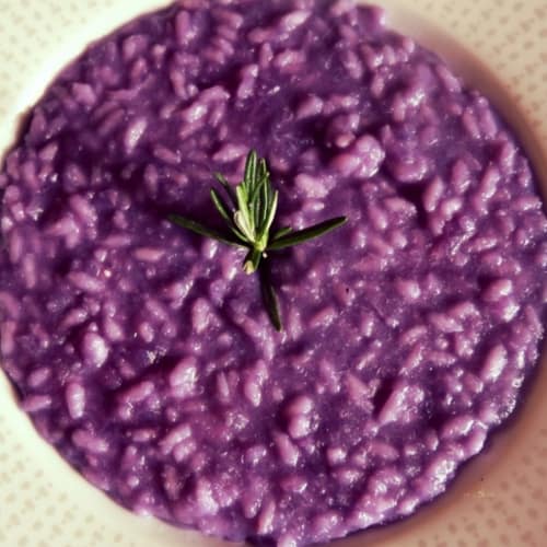 Risotto with purple cabbage