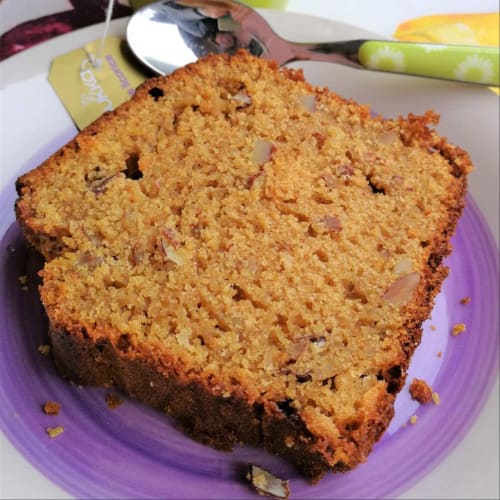 Orange plumcake, yogurt and almonds