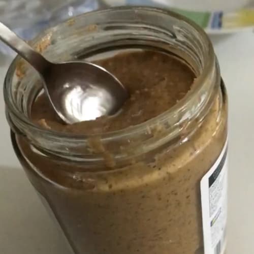 Almond butter and cashews without fat