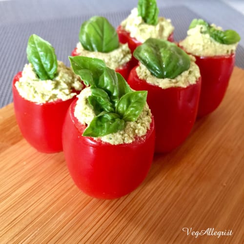 Tomatoes With Green Cream