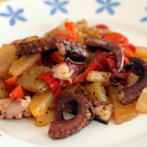 Octopus peppers and potatoes