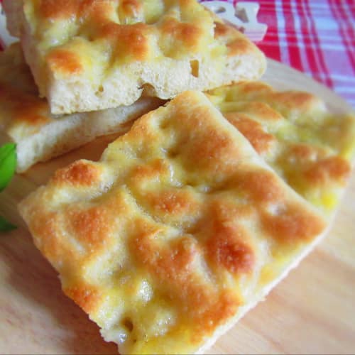 Focaccia suave (con solo 1 g de levadura)