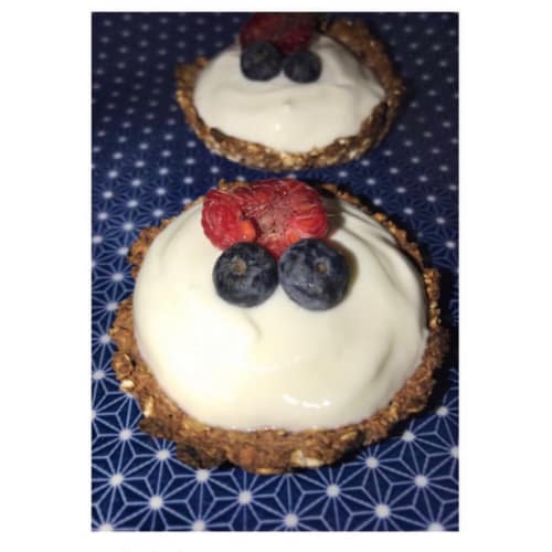 Tarts oats and yogurt