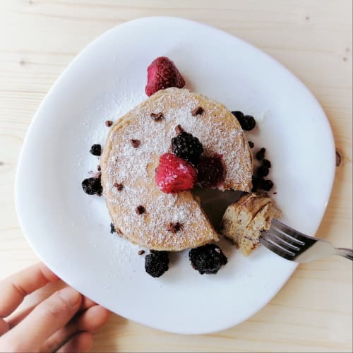 Cereal pancakes, coconut and coffee