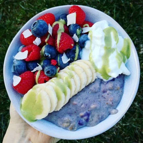 Porridge proteico alla frutta