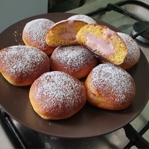 Rosquillas frescas con crema de fresa!