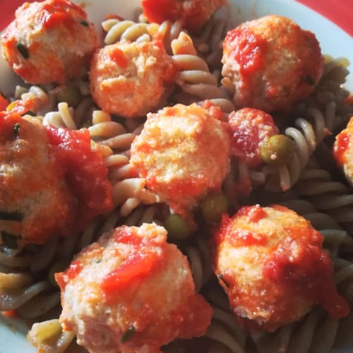 Pasta with ricotta meatballs in sauce