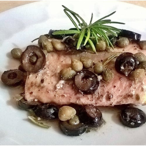 Salmon steak with herbs