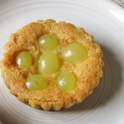 White grape tarts