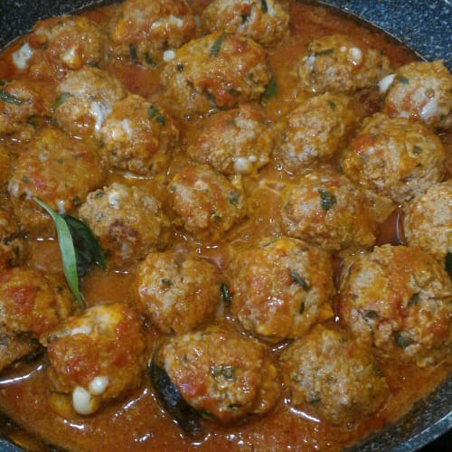 Albóndigas Con Salsa