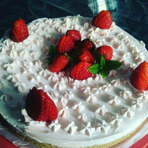 Cold yogurt cake