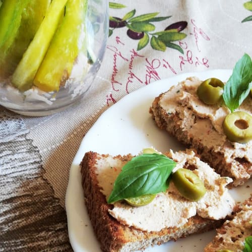 Crudités con crostini vegani