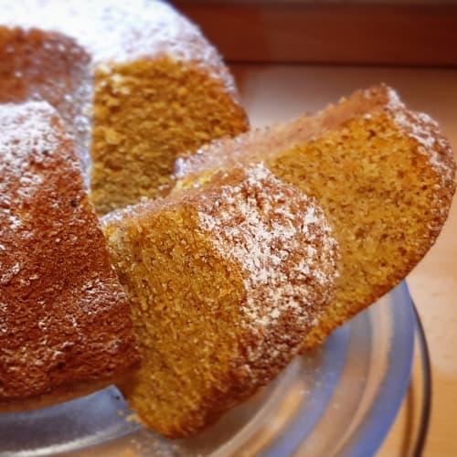 Ciambella con zucca, nocciole e grano saraceno