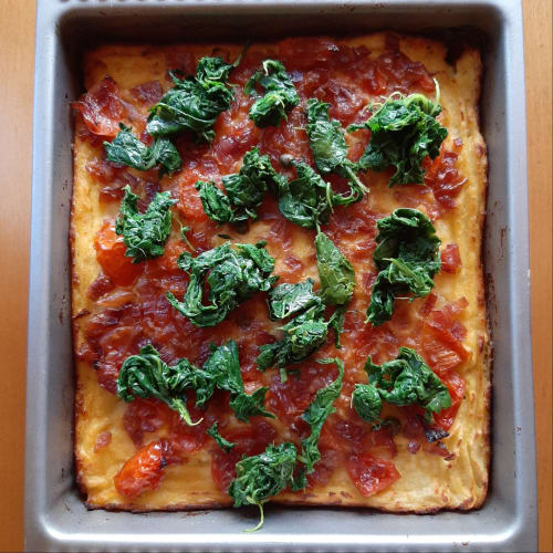 Pitta Apulia con hojas de nabo