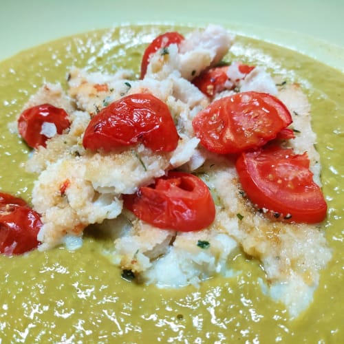 Bacalao a la crema de guisantes