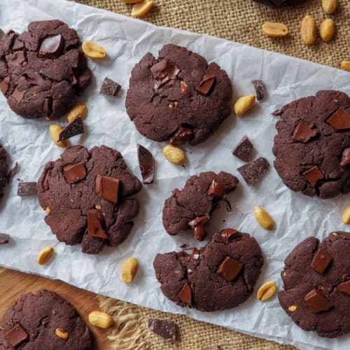 Biscotti cacao e burro di arachidi