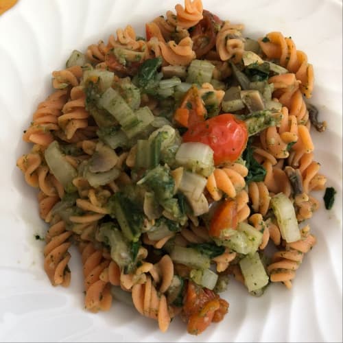 Pasta di lenticchie con crema di coste