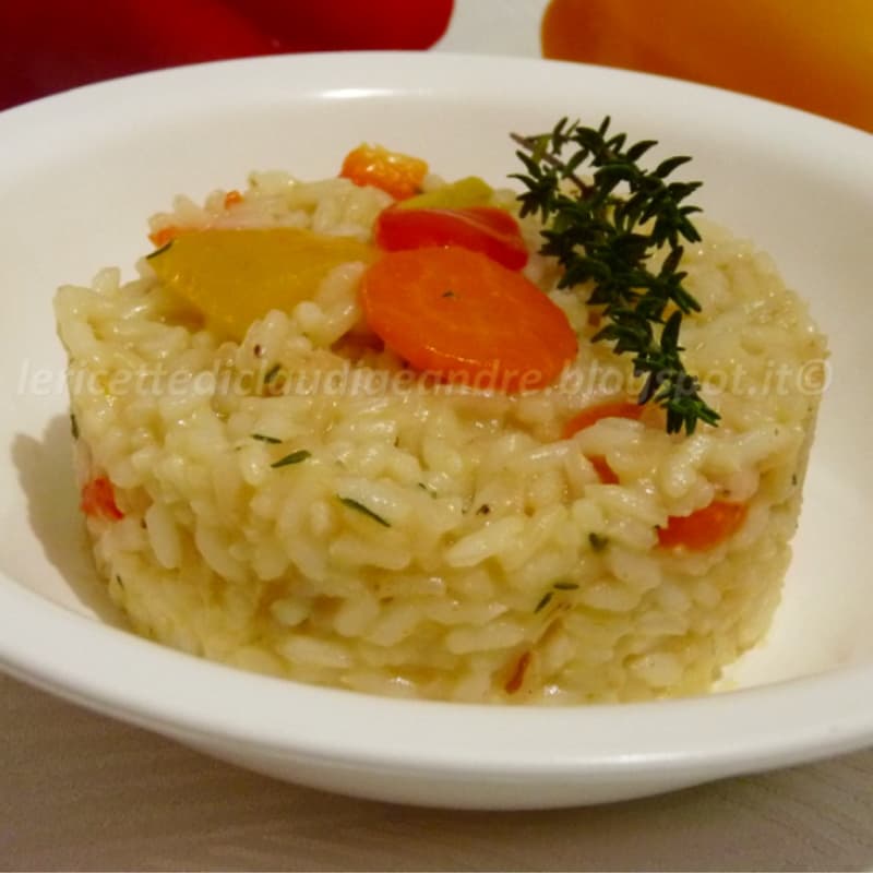 Risotto con peperoni, carote e profumo di timo