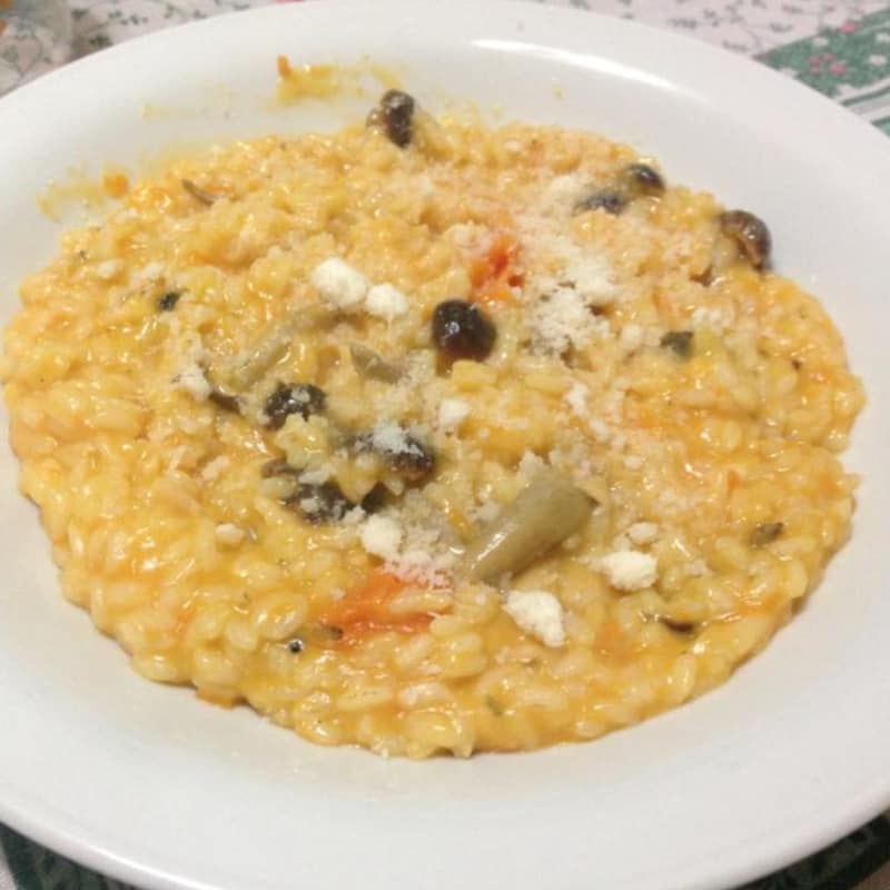 Rice with pumpkin and mushrooms