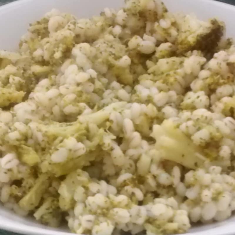 Broccoli with pearl barley