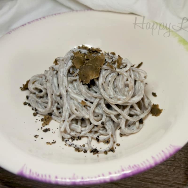 Robiola and truffle pasta