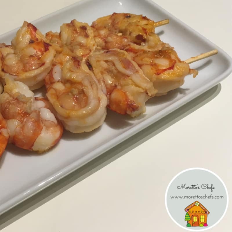 brochetas de gambas