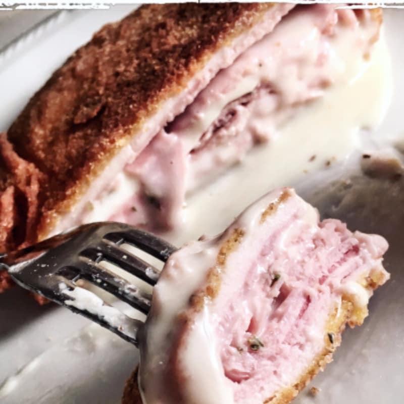 Cordon bleu turkey breast in double breading