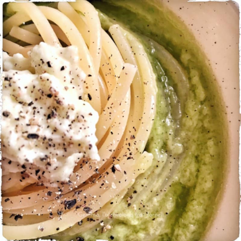 Spaghettone of avocado cream and mousse burrata