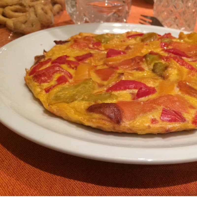 Omelette with peppers and carrots