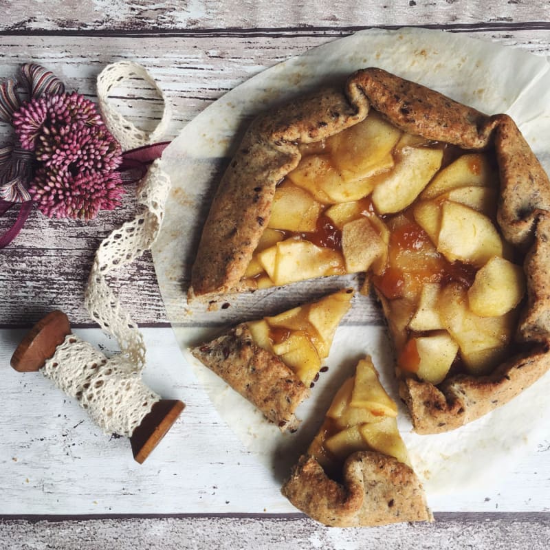 Galette con manzana vegetariana rústico