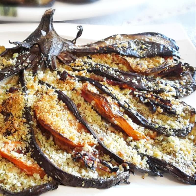 Ventaglio di melanzane gratinate al forno