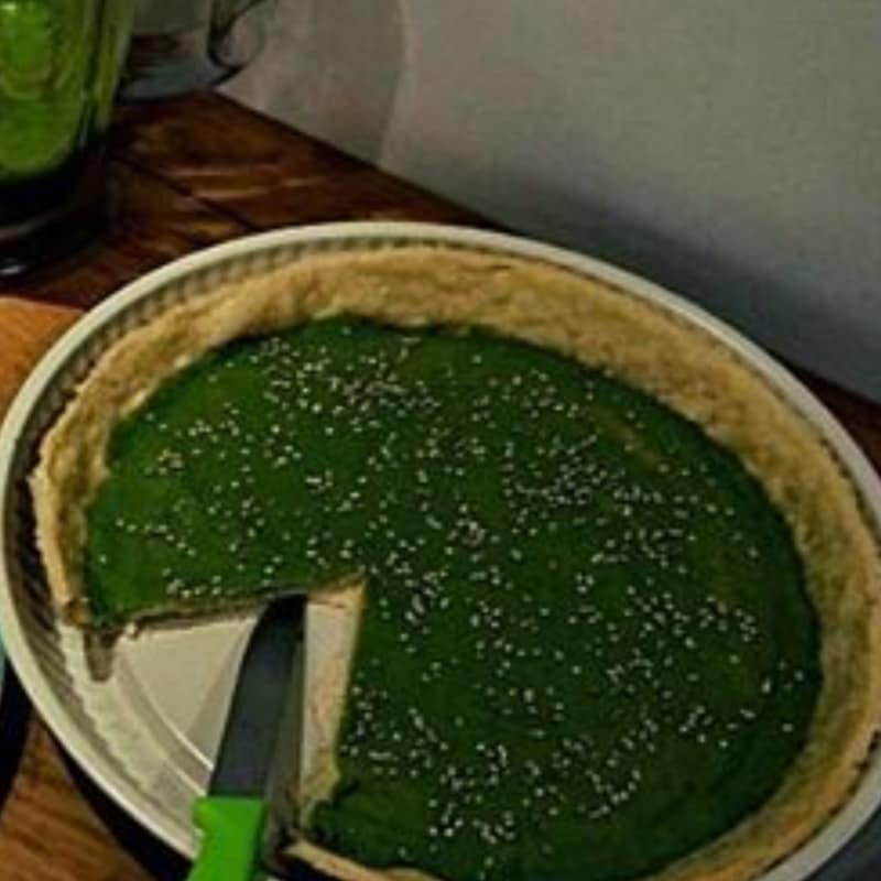 pastelería corto con crema de guisantes vegetariana