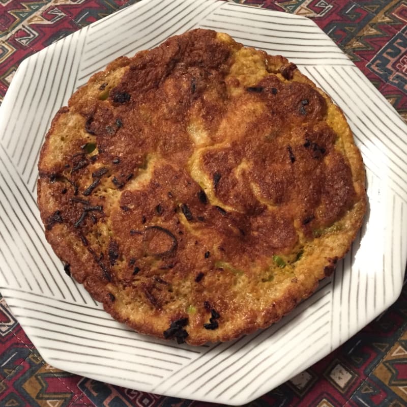 Frittata leek curry and paprika