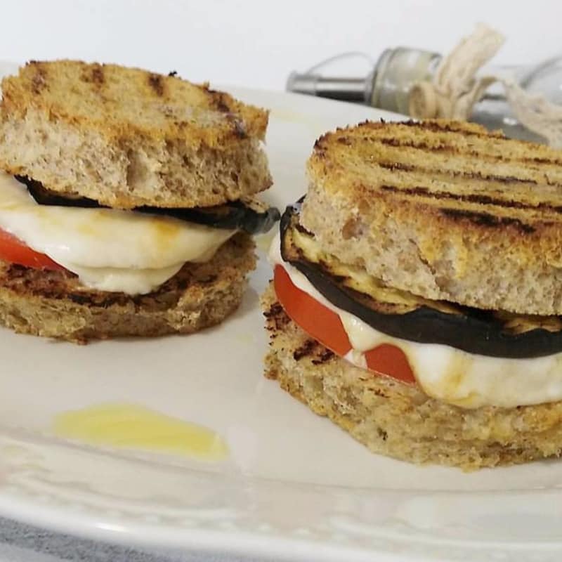 Medallions of bread with Parmesan cheese