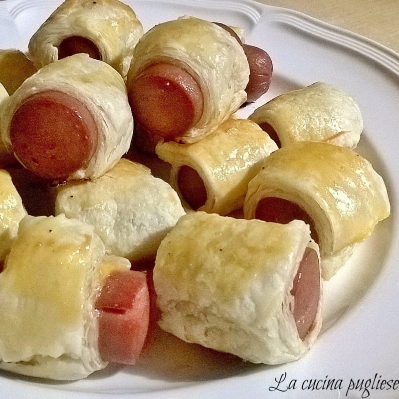 Pasta sfoglia con wurstel