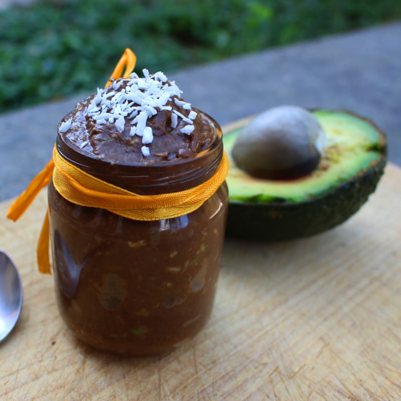 Mousse al cioccolato e avocado