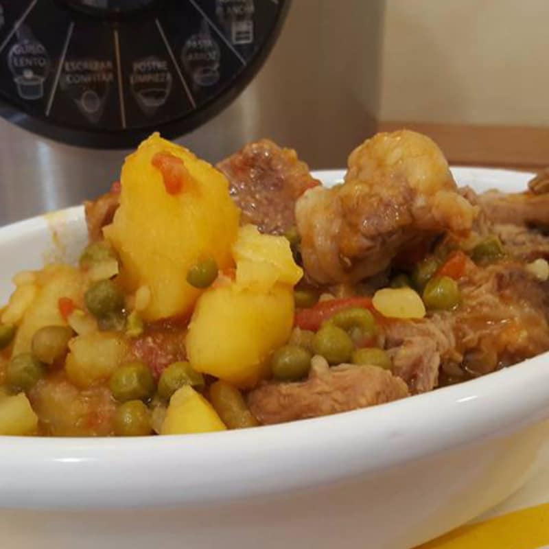 Stew with potatoes and peas