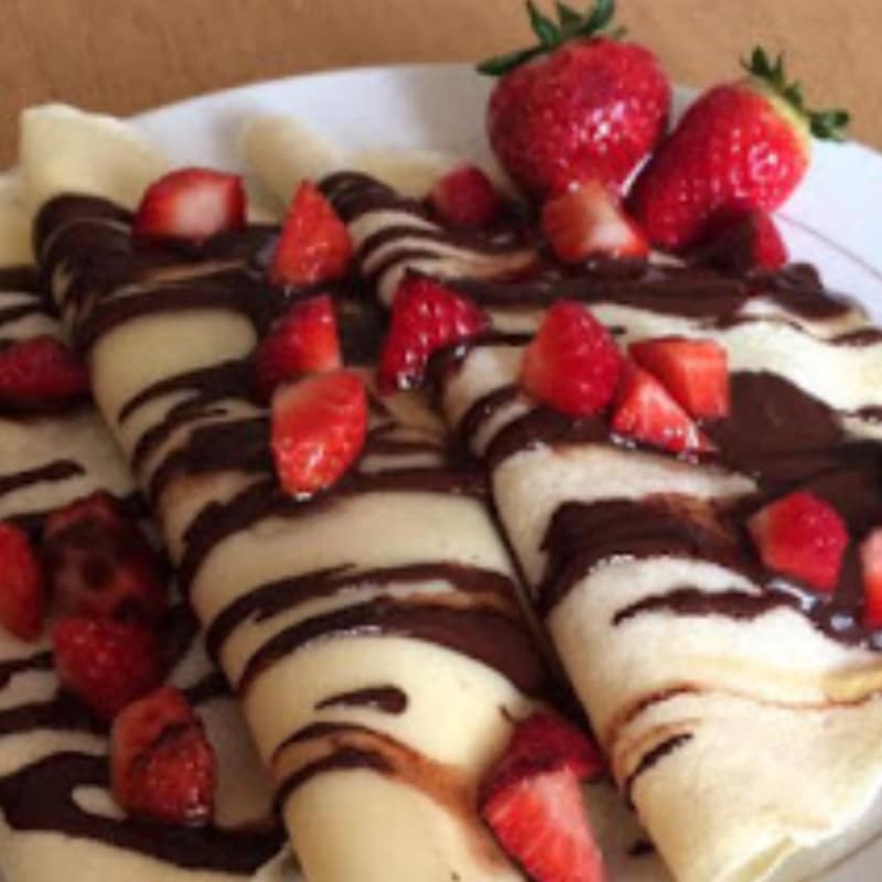 Protein Pancakes with chocolate cream and strawberries