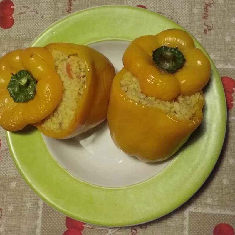 Peppers stuffed with cous cous and tuna